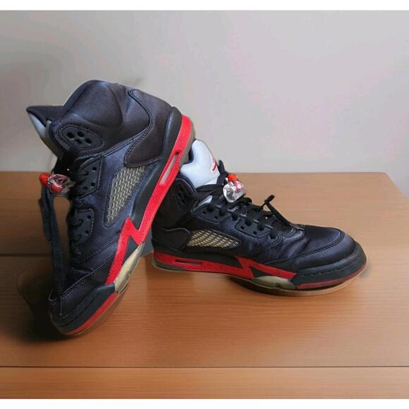 jordan retro 5 black satin